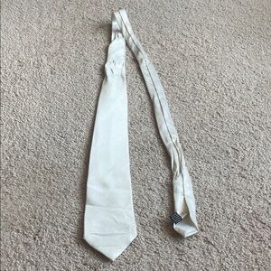 Jones New York Classic Ivory Tie